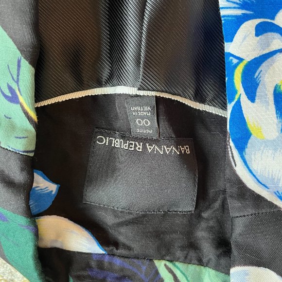 Never Worn - Banana Republic Chelsea Floral Tropical Blazer 00P - Picture 3 of 10